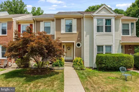 11531 Hill Meade Ln, Woodbridge, VA 22192