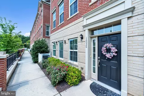 16026 Madison Ridge Pl, Gainesville, VA 20155