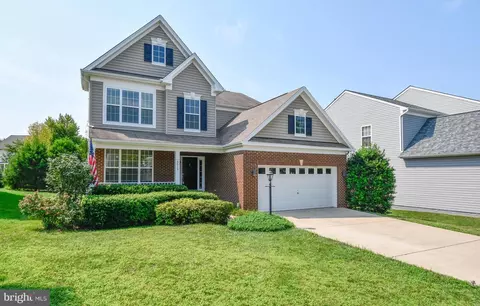 5613 Minnie Ct, Woodbridge, VA 22193