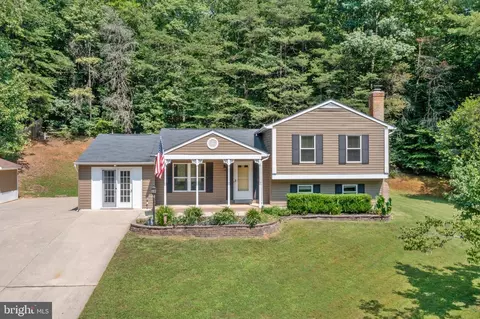 12525 Spring Dr, Manassas, VA 20112 photo 4