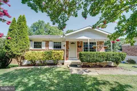 4220 Hoffman Dr, Woodbridge, VA 22193