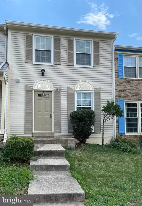 10987 Tower Pl, Manassas, VA 20109