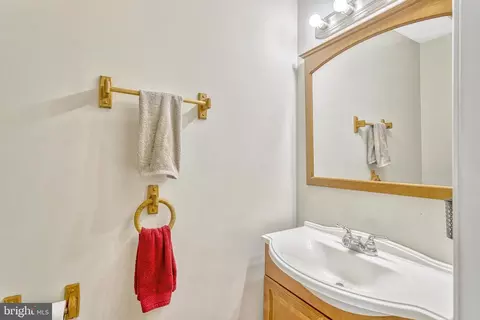 7316 Saint Johns Ct, Manassas, VA 20109 photo 13