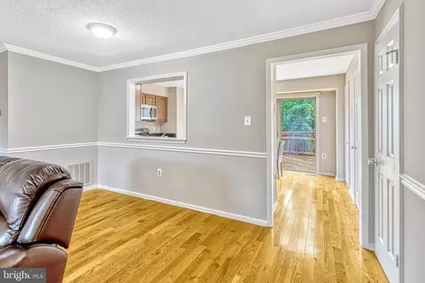 7316 Saint Johns Ct, Manassas, VA 20109 photo 8