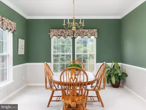 Dining - 5422 Heredity Ln, Gainesville, VA 20155 photo 1 of 4