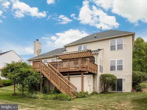 Exterior - 5422 Heredity Ln, Gainesville, VA 20155 photo 7 of 12