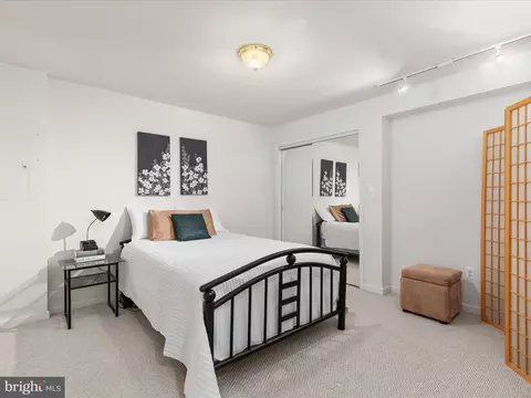 Bedroom - 5422 Heredity Ln, Gainesville, VA 20155 photo 7 of 7
