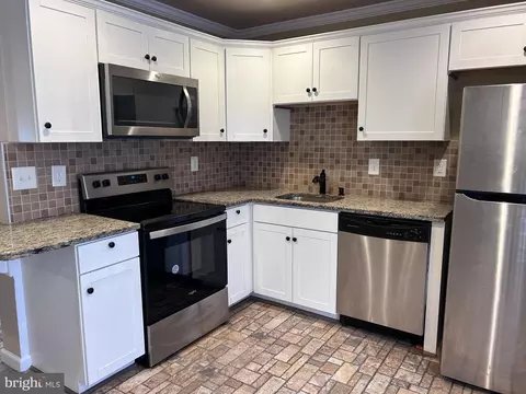 7533 Purdue Ct, Manassas, VA 20109 photo 11