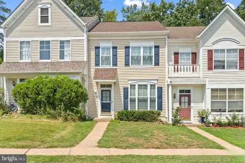 11644 Nellings Pl, Woodbridge, VA 22192