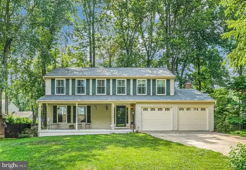 15198 Holleyside Dr, Dumfries, VA 22025