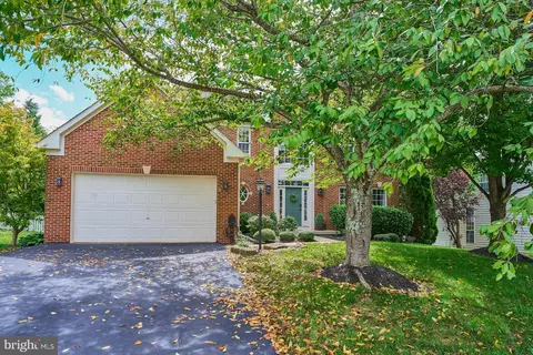 6422 Ashby Grove Loop, Haymarket, VA 20169