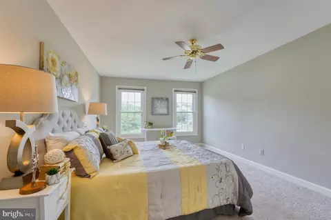 4317 Marhalt Pl, Dumfries, VA 22025 photo 5