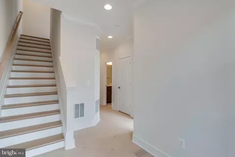 14560 Alsace Ln, Gainesville, VA 20155 photo 10