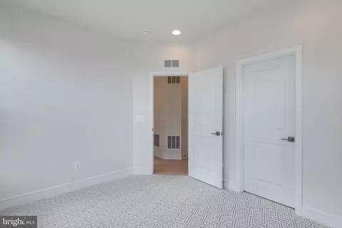 14560 Alsace Ln, Gainesville, VA 20155 photo 12