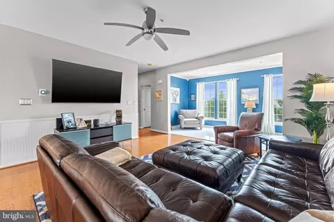 7808 Cedar Branch Dr, Gainesville, VA 20155 photo 10