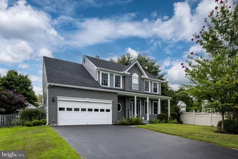 13104 Otto Rd, Woodbridge, VA 22193
