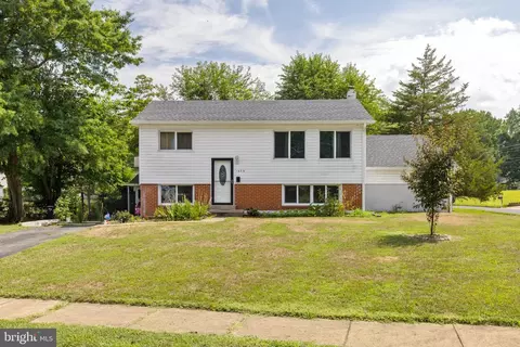 1409 Aiden Dr, Woodbridge, VA 22191