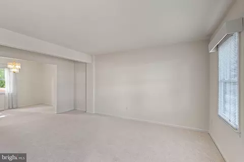 7435 Sabin Dr, Manassas, VA 20109 photo 5