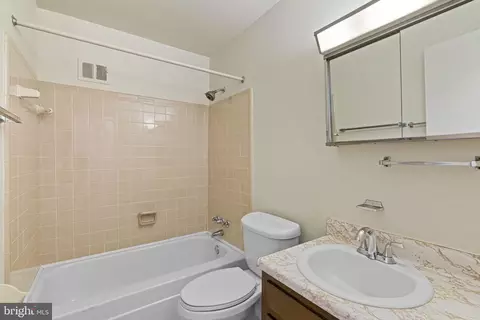 7435 Sabin Dr, Manassas, VA 20109 photo 32