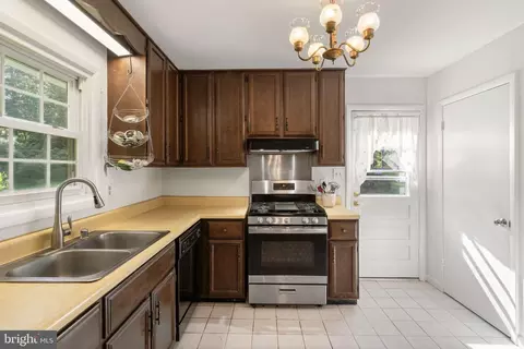 11813 Cornwell Dr, Manassas, VA 20112 photo 15