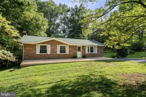 11813 Cornwell Dr, Manassas, VA 20112