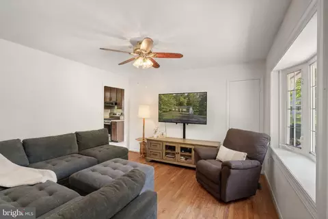 11813 Cornwell Dr, Manassas, VA 20112 photo 6