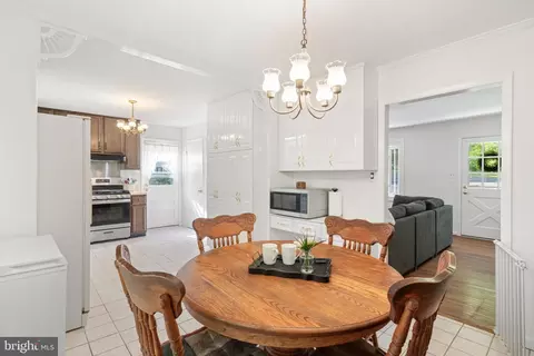 11813 Cornwell Dr, Manassas, VA 20112 photo 12