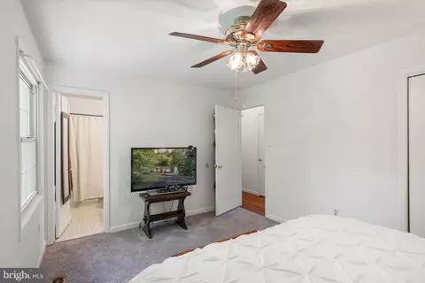11813 Cornwell Dr, Manassas, VA 20112 photo 18