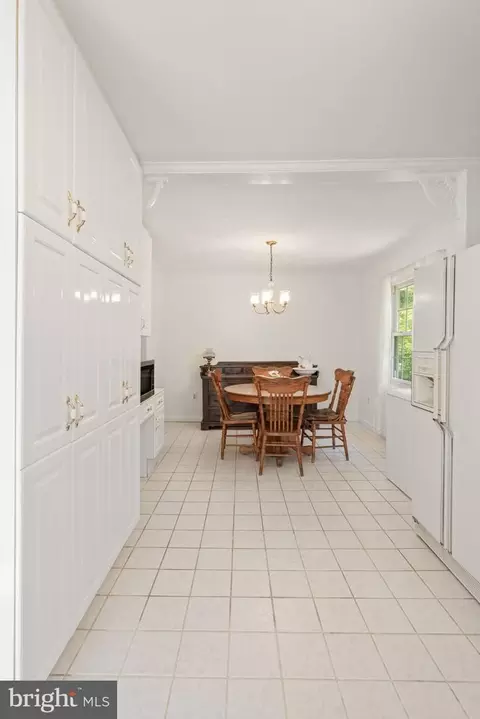 11813 Cornwell Dr, Manassas, VA 20112 photo 9