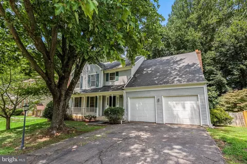 4056 Westwind Dr, Woodbridge, VA 22193
