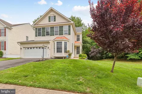 17641 Deweys Run Ln, Dumfries, VA 22026