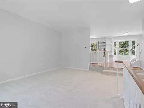 7359 Saint Thomas Loop, Manassas, VA 20109 photo 9