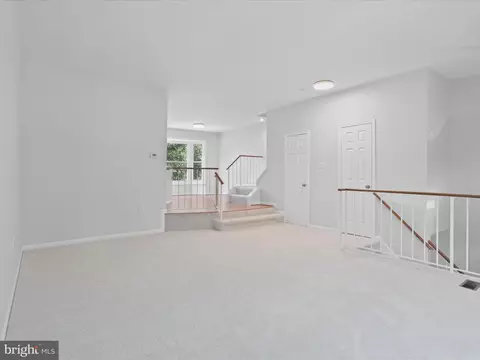 7359 Saint Thomas Loop, Manassas, VA 20109 photo 8