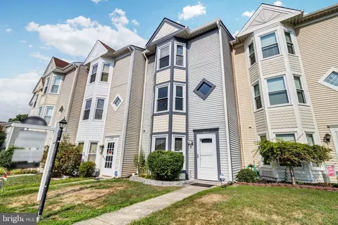 3422 Caledonia Cir, Woodbridge, VA 22192