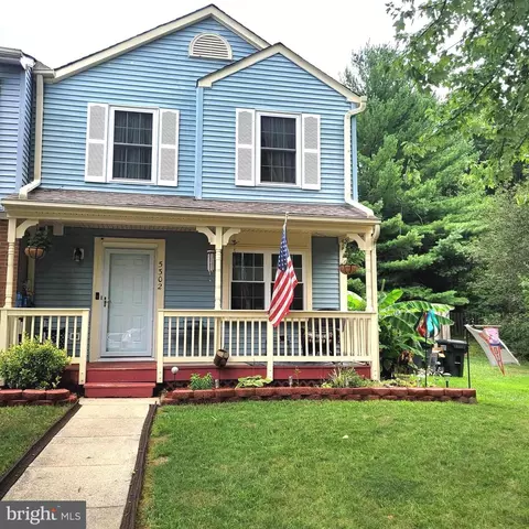 5302 Qualey Pl, Woodbridge, VA 22193