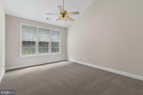 6984 Walnut Hill Dr, Gainesville, VA 20155 photo 35