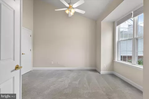 6984 Walnut Hill Dr, Gainesville, VA 20155 photo 33