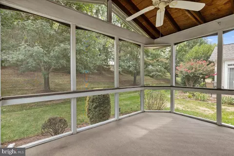 6984 Walnut Hill Dr, Gainesville, VA 20155 photo 55
