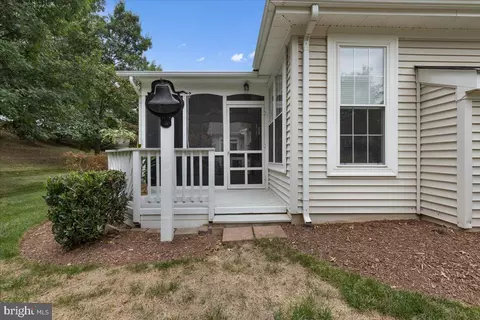 6984 Walnut Hill Dr, Gainesville, VA 20155 photo 45