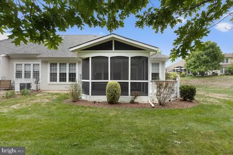 6984 Walnut Hill Dr, Gainesville, VA 20155 photo 8
