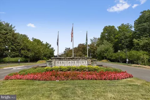 6984 Walnut Hill Dr, Gainesville, VA 20155 photo 10