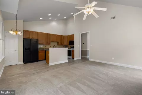 6984 Walnut Hill Dr, Gainesville, VA 20155 photo 16