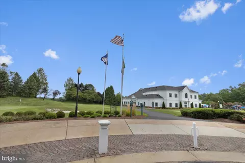 6984 Walnut Hill Dr, Gainesville, VA 20155 photo 52