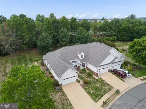 6984 Walnut Hill Dr, Gainesville, VA 20155 photo 11
