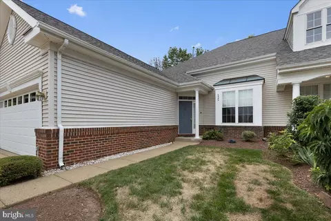 6984 Walnut Hill Dr, Gainesville, VA 20155 photo 5