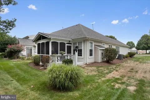 6984 Walnut Hill Dr, Gainesville, VA 20155 photo 7