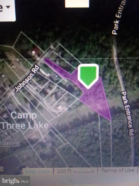 18233 Johnson Rd, Triangle, VA 22172 photo 1
