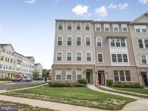 14792 Mason Creek Cir, Woodbridge, VA 22191