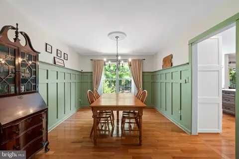 Dining - 2884 Nicely Ct, Dumfries, VA 22026 photo 2 of 3