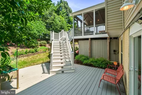 Exterior - 2884 Nicely Ct, Dumfries, VA 22026 photo 10 of 19